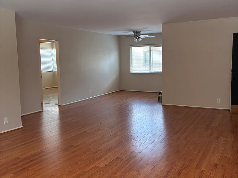 1730 Grevelia St #H — Photo 7