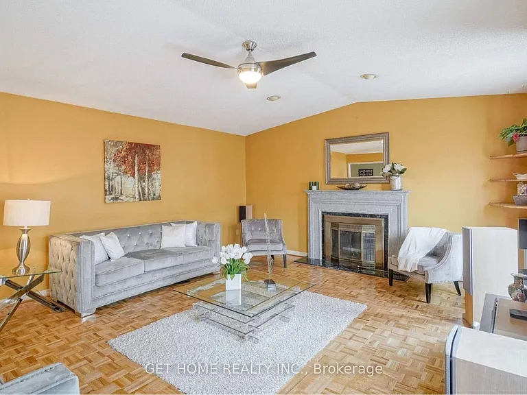 5668 Turney Dr #UPPER — Photo 13