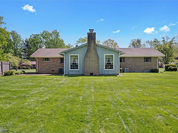 3rd image of 5108 Evergreen Dr