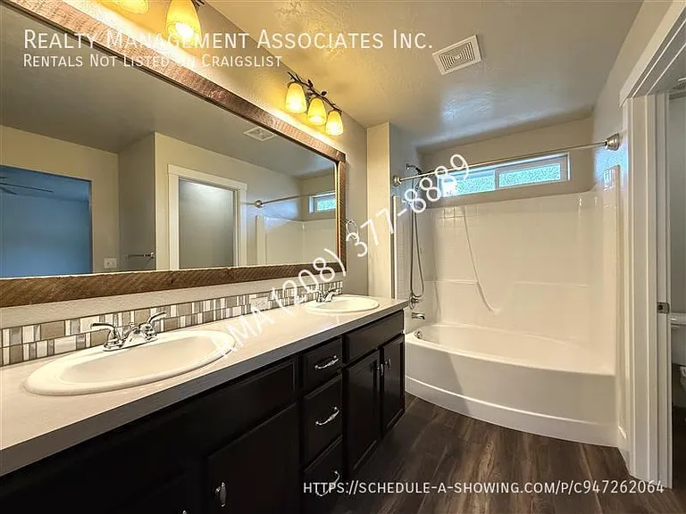 6031 N Spindrift Ave — Photo 11