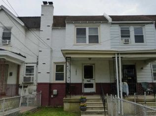 7032 Clover Ln, Upper Darby, PA 19082