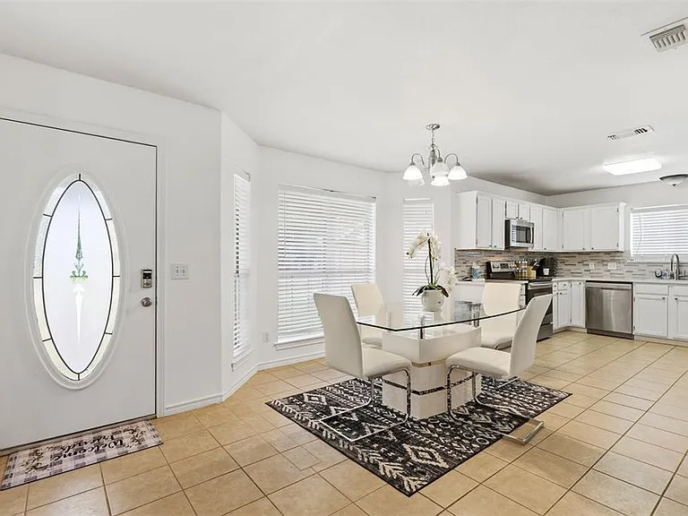 1507 River Hill Dr — Photo 4