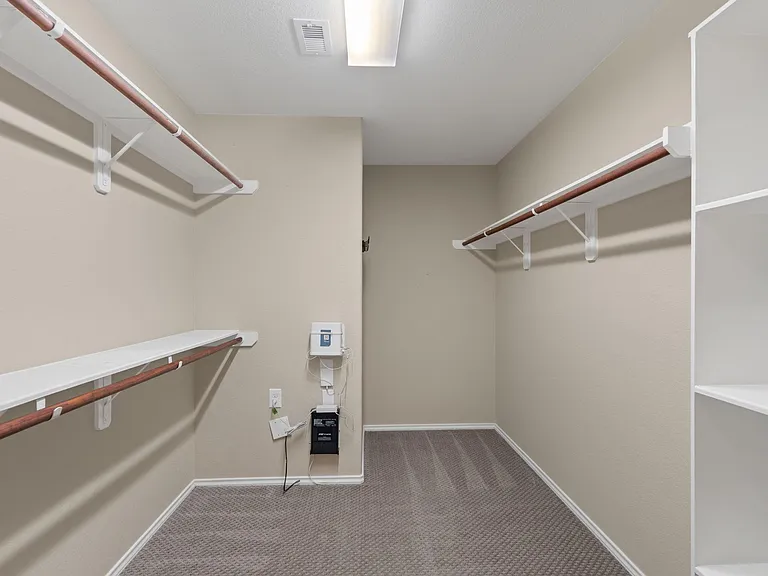 2811 Cone Flower Dr — Photo 28