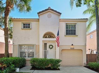 10898 NW 12th Dr, Plantation, FL 33322