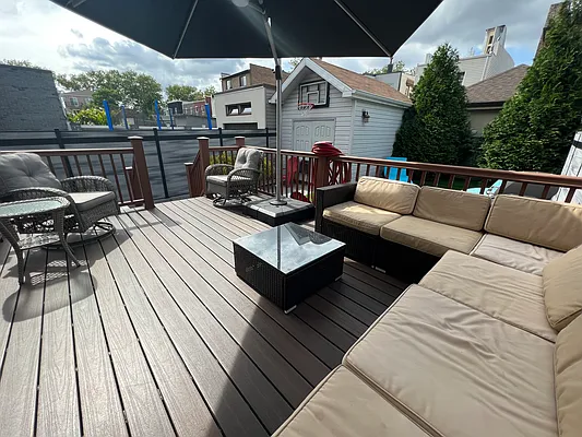 Rented by Capri Jet Realty Corp | media 9