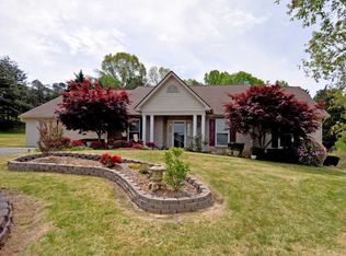 1505 Nutgrove Ln, Knoxville, TN 37931