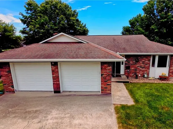 1000 Lake Viking Ter, Altamont, MO 64620