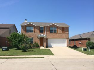 8909 Chisholm Trl, Aubrey, TX 76227