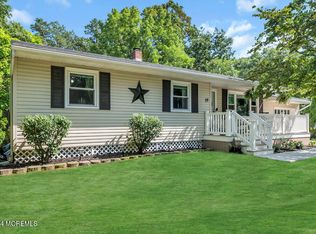 19 Blue Spruce Dr, Jackson, NJ 08527