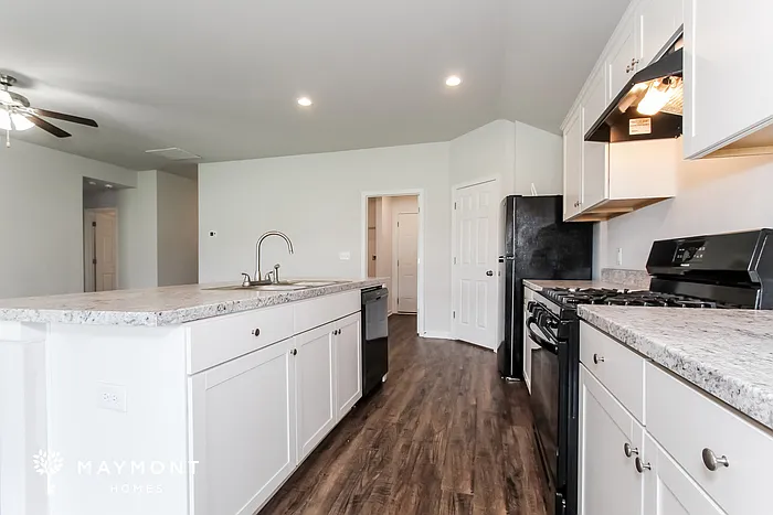220 Camden Park Ave — Photo 6