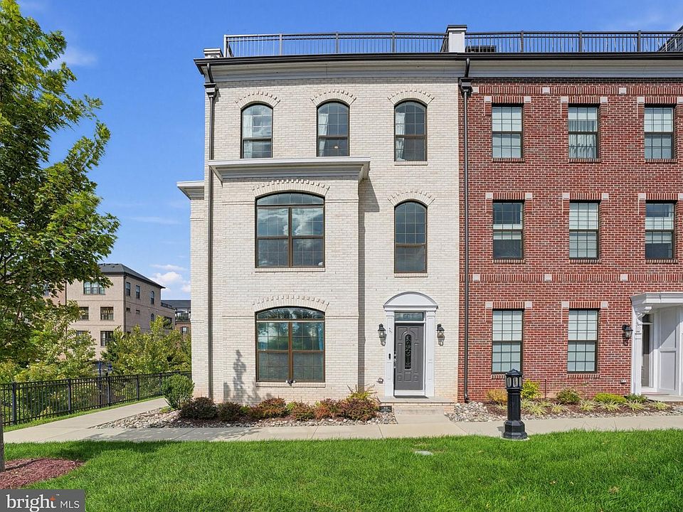 1st image of 601 Leigh Way
