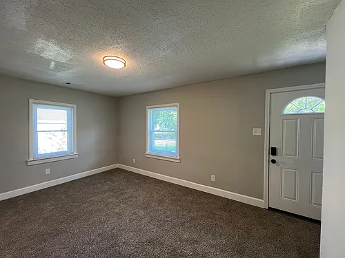 529 Rosewood Ave Photo 1