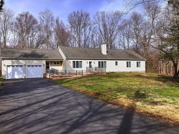 16 Peck Lane, Hamden, CT 06518