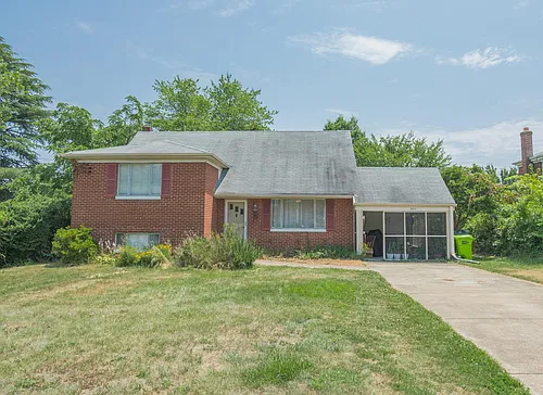 6811 Floyd Ave Photo 1