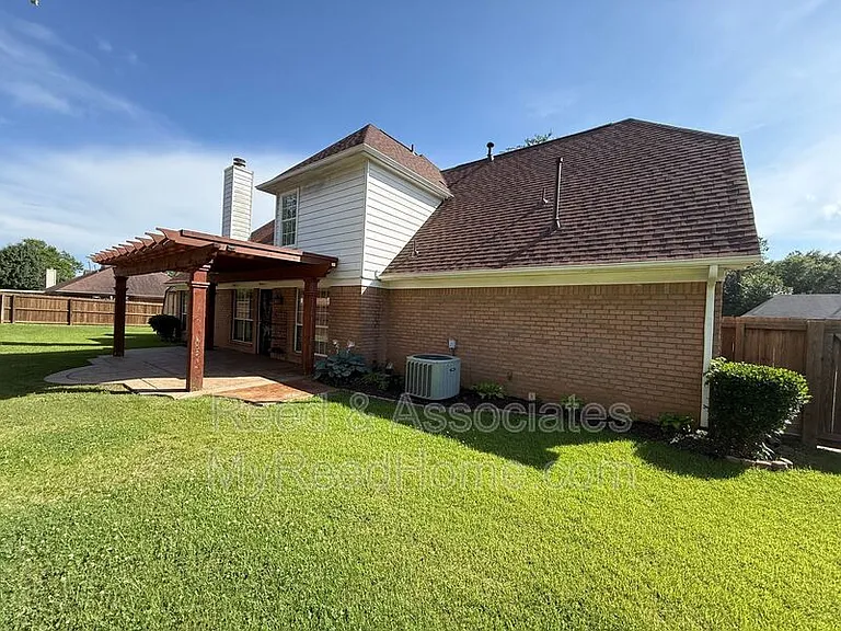 3066 Shadow Green Ln — Photo 18