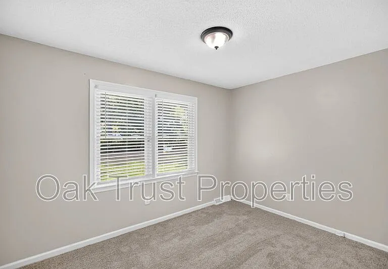 220 Cornell Dr — Photo 20