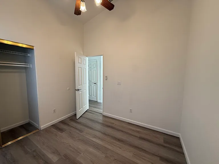 8568 Derlin Way — Photo 9