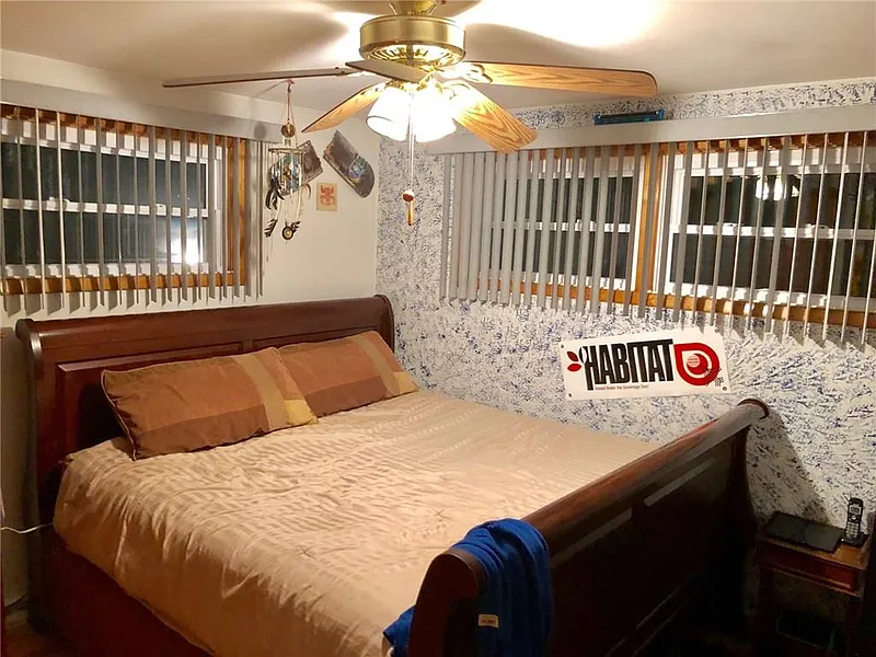 Thumbnail 12
