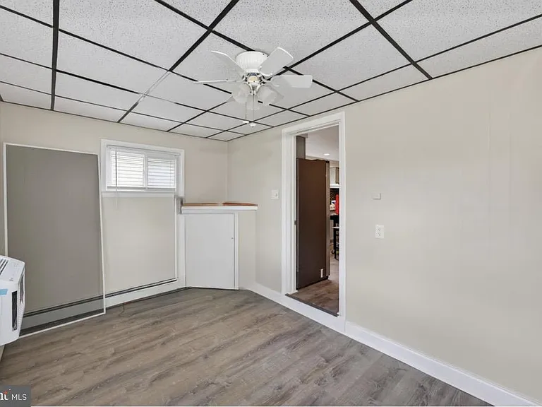 135 Keswick Ave — Photo 23