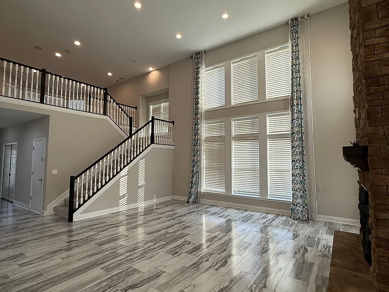 6346 Walker Ct — Photo 4