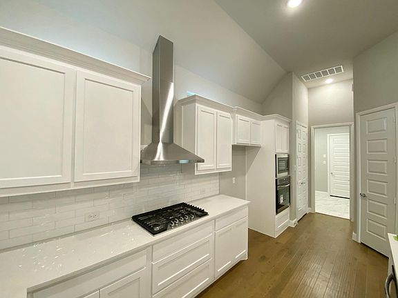3rd image of 7348 Zachery Dr