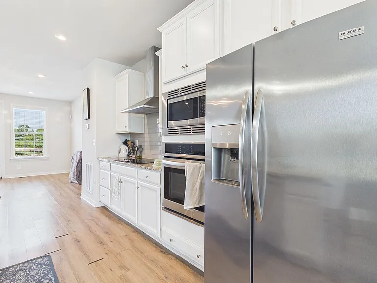1405 Kerr Dr — Photo 9