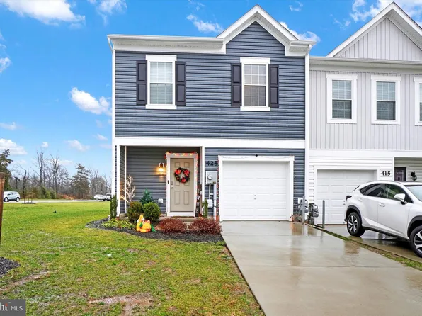 425 Maple Run Dr, York, PA 17404
