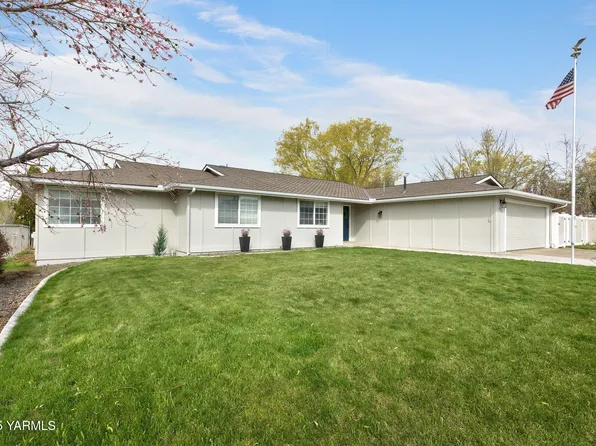 690 S 83rd Ave, Yakima, WA 98908