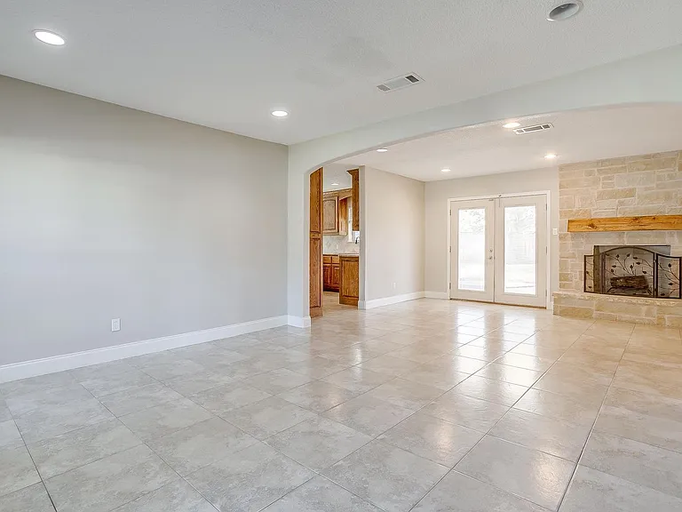 1812 Winchester Way — Photo 18
