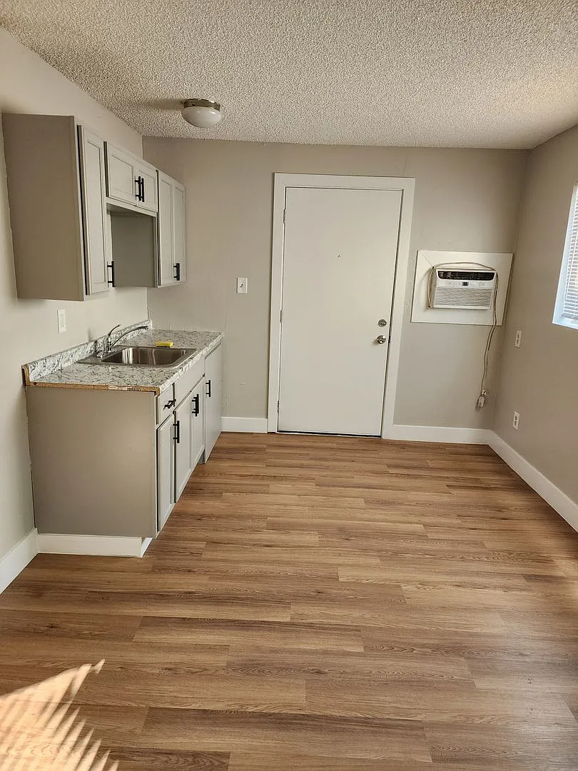 #1050-W Pierson St, LLC — Photo 3