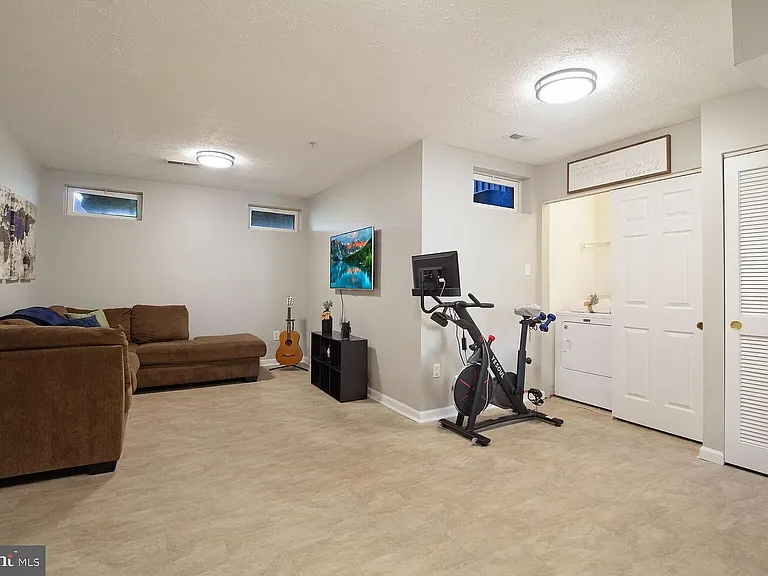 202 Oliver Heights Rd — Photo 8
