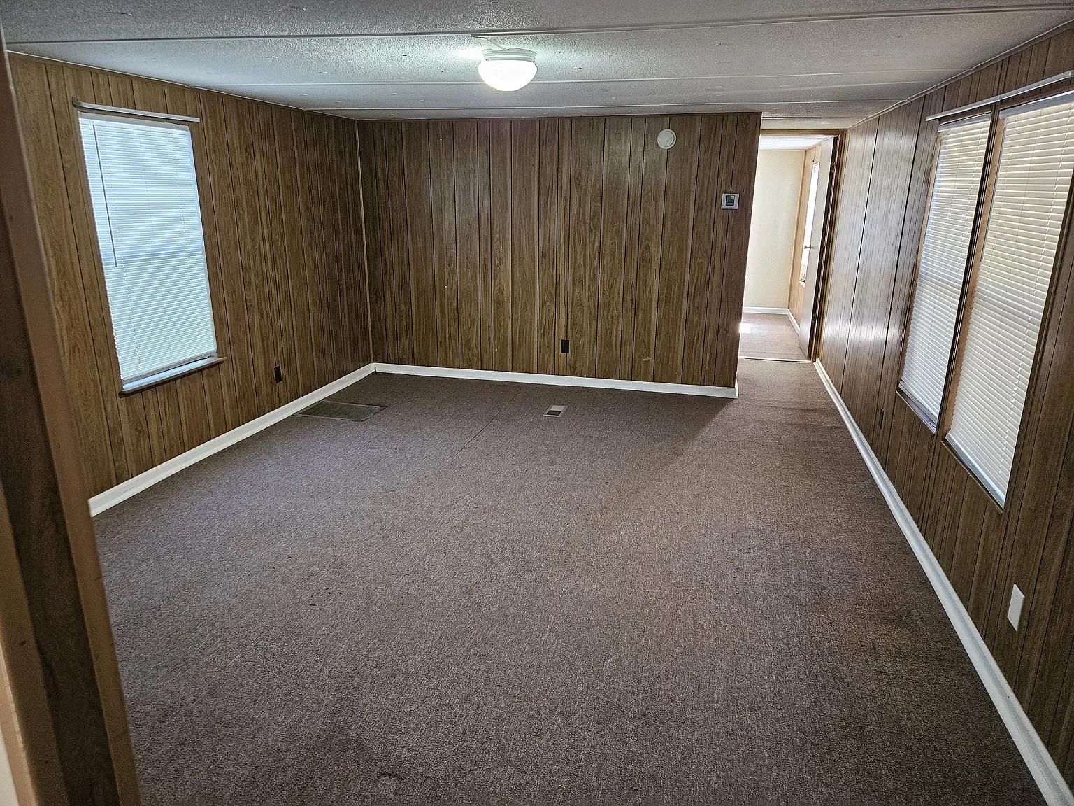 2 bed, 870 sqft, $800 — Photo 1