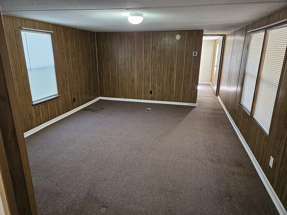 383 Lackey Rd #1