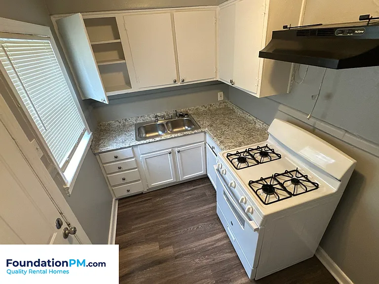 1442 Semmes St — Photo 4