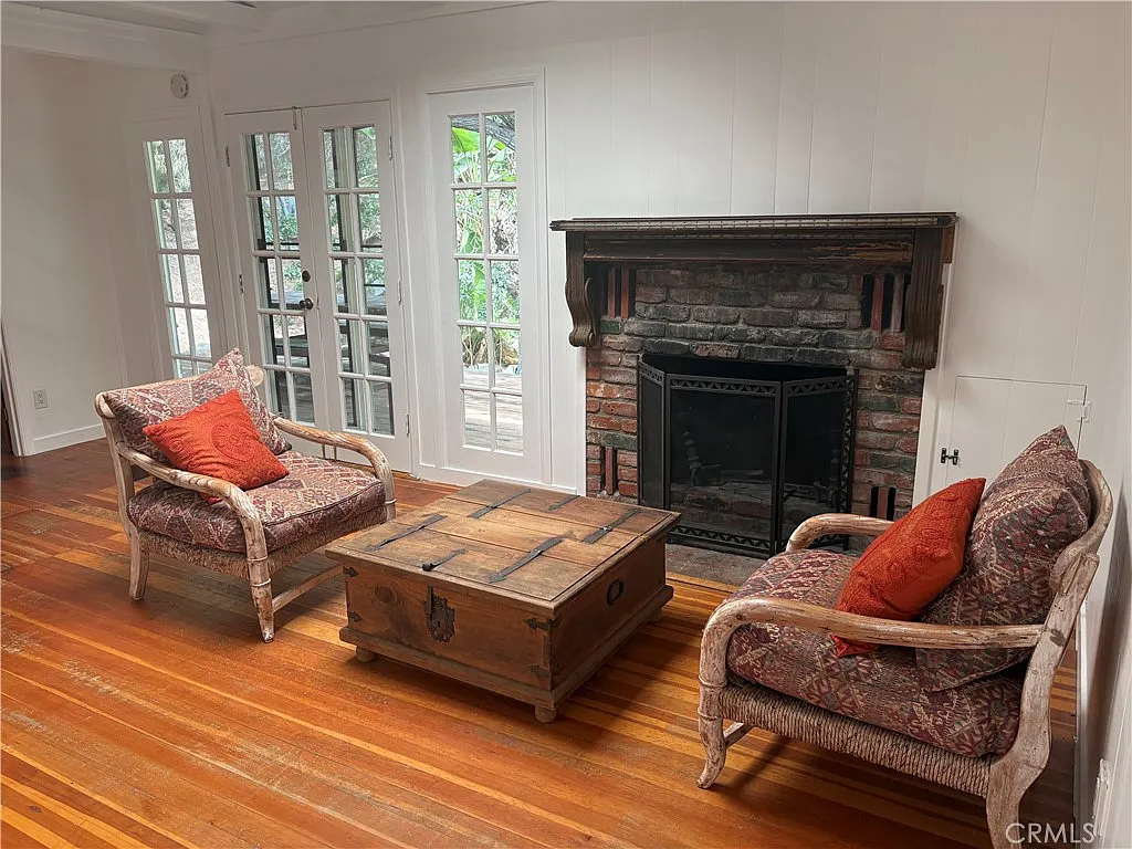 2 bed, 520 sqft, $4,500 — Photo 3