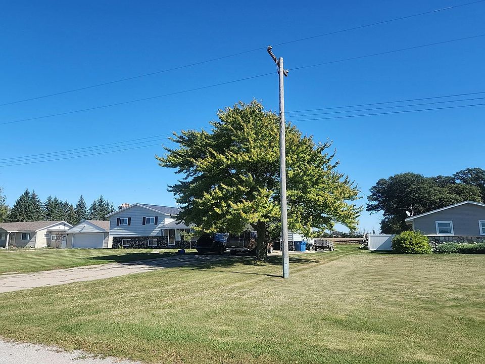 2nd image of 388 N Callahan Rd