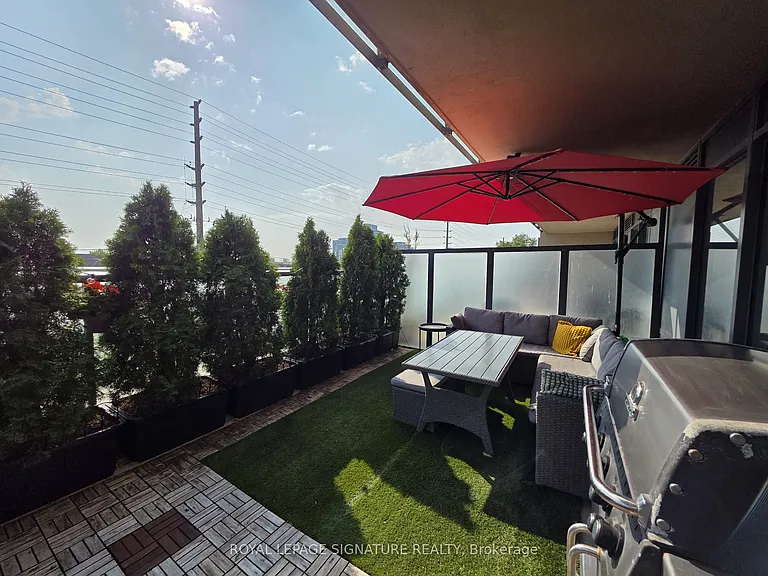 9088 Yonge St #306A — Photo 29