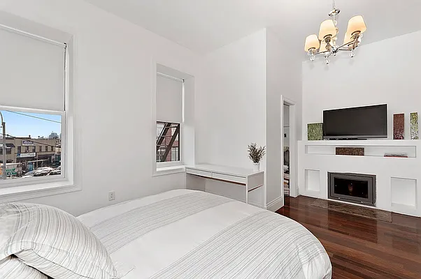 Rented by Compass | media 6