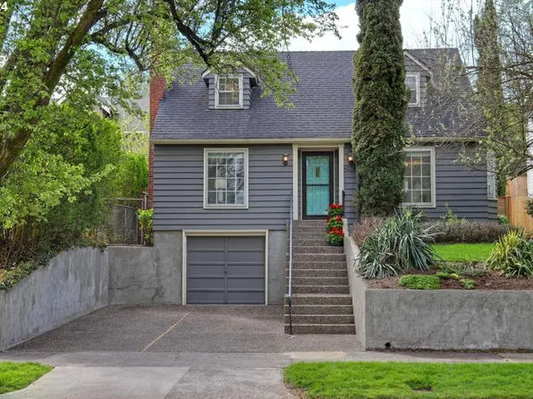 4264 NE Hazelfern Pl, Portland, OR 97213