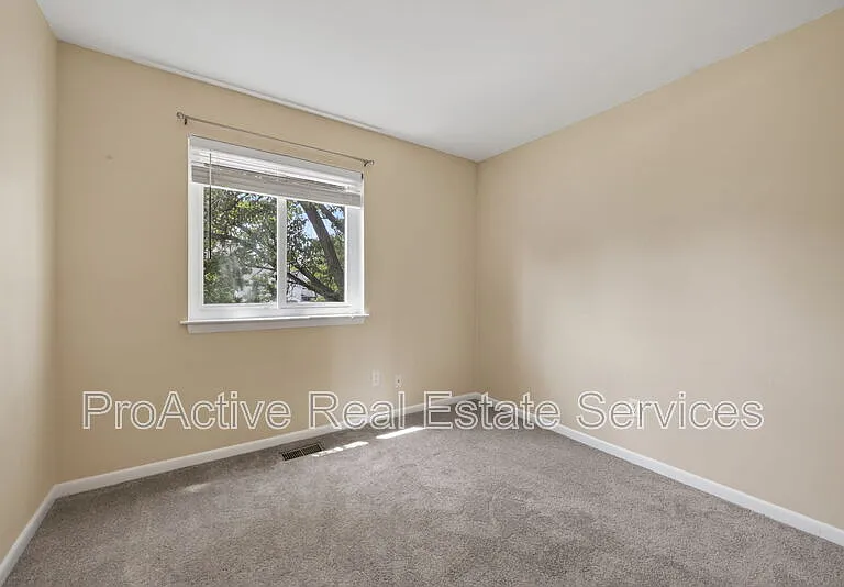 5025 Halwell Dr — Photo 12