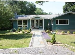1 Pembroke Ln, Ithaca, NY 14850