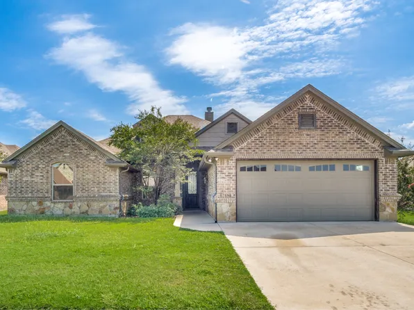 302 Oar Wood Dr, Granbury, TX 76049