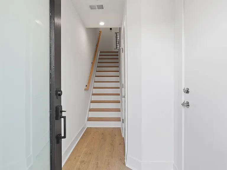 2064 Tysons Ridgeline Rd — Photo 6