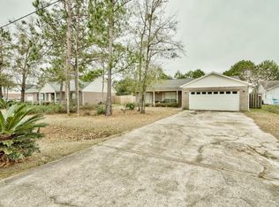 385 Bay Grove Rd, Freeport, FL 32439