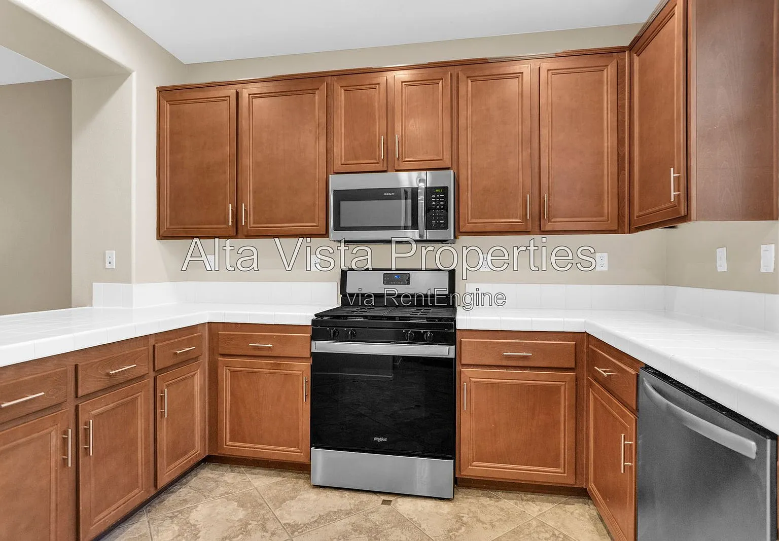 3 bed, 3.5 bath, 1460 sqft, $3,795 — Photo 1