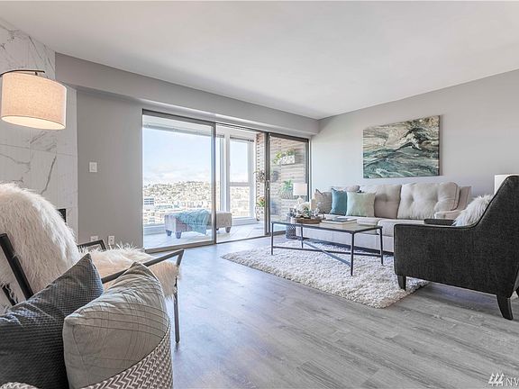 5th image of 400 Melrose Ave E APT 405