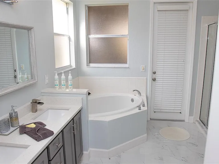 112 Cypress Pointe Ct — Photo 11