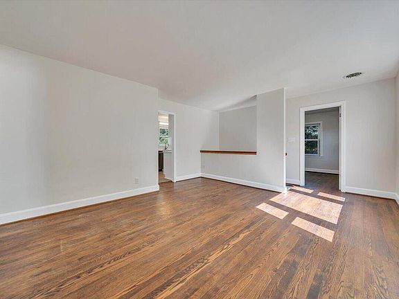 4th image of 1811 Fareham Rd SW