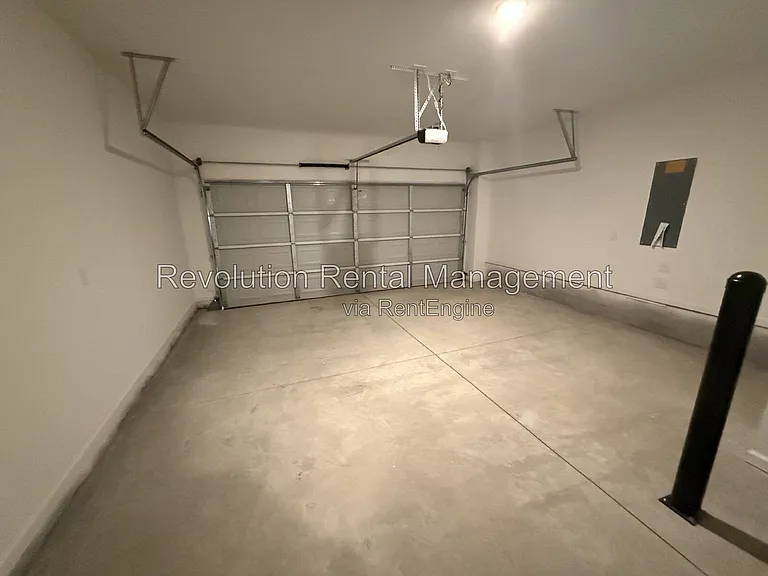32 Nickel Dr — Photo 8