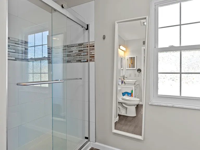 1528 Woodroyal East Dr — Photo 30